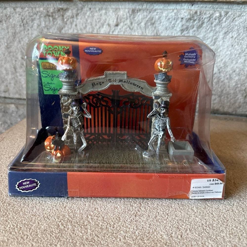 Lemax Spooky Town HALLOWEEN GATEWAY  Village Countdown Signature Collection